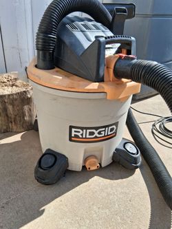 Rigid 12 gallon shop vac
