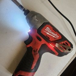 Milwaukee M12  1/4 drive drill