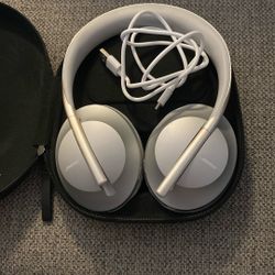 Bose Noise cancellation Headphones 700