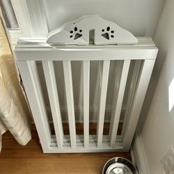 Dog / Puppy Gate - Like Brand New