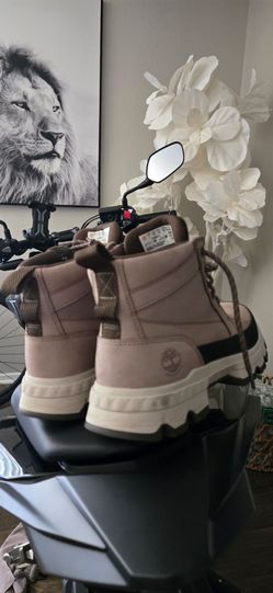 BOOTS TIMBERLAND