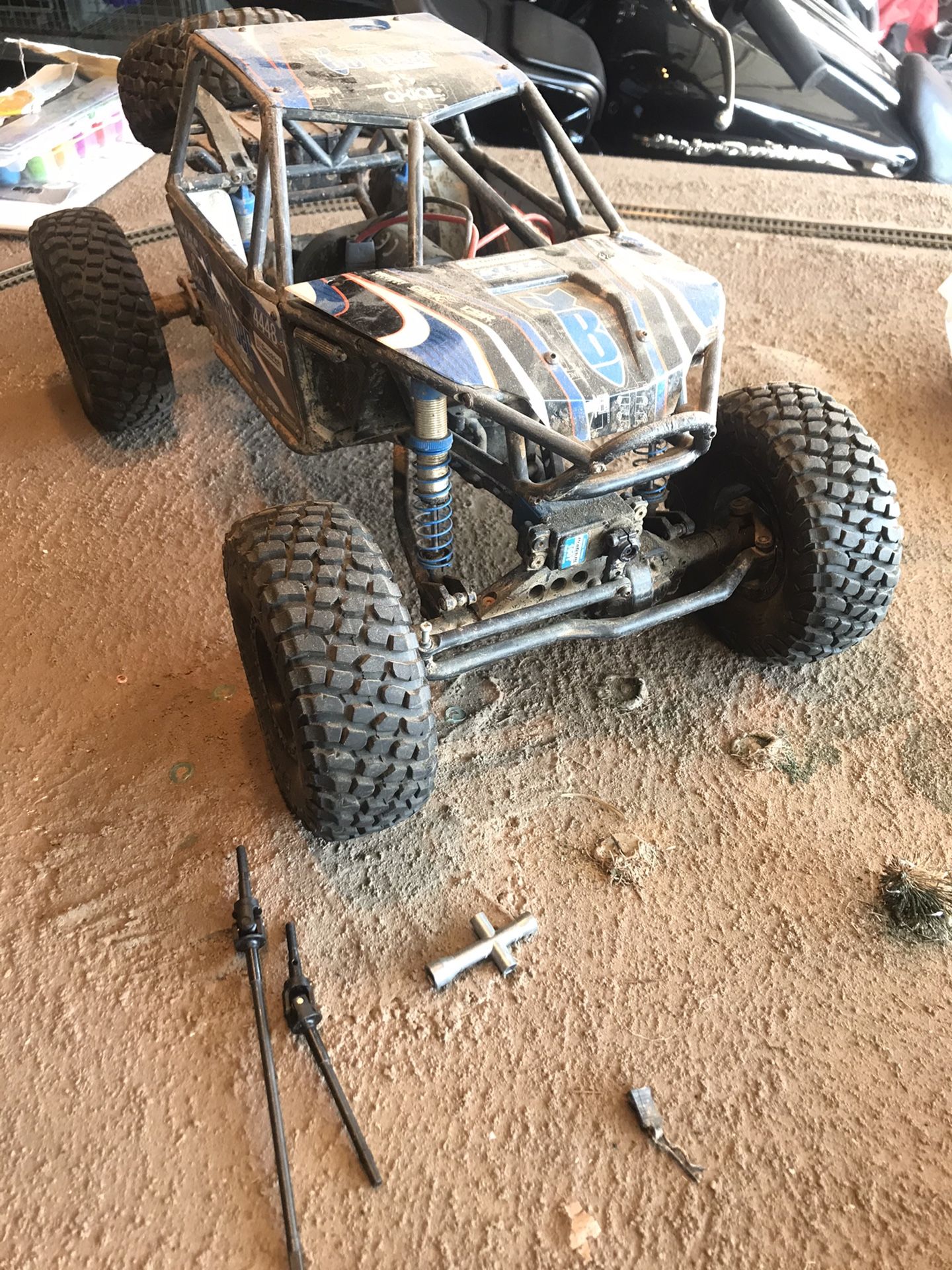 Axial Bomber R/C Rock Crawler