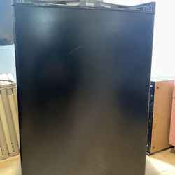Haier Mini Refrigerator