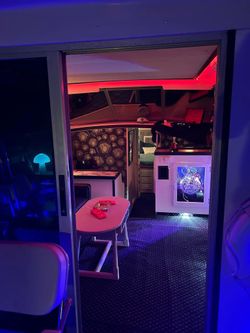 Incredible Deal For This Live Aboard Gentleman’s Yacht! Located Right At The Seaport Area Boston Mass! 42k Complete Restoration 