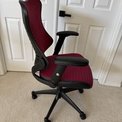Office Chair - like New 