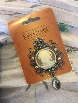 Beautiful Vintage Silver Brooch 🌿🌹🌿