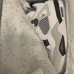 Jordan 4 Military Black DS 100% Authentic