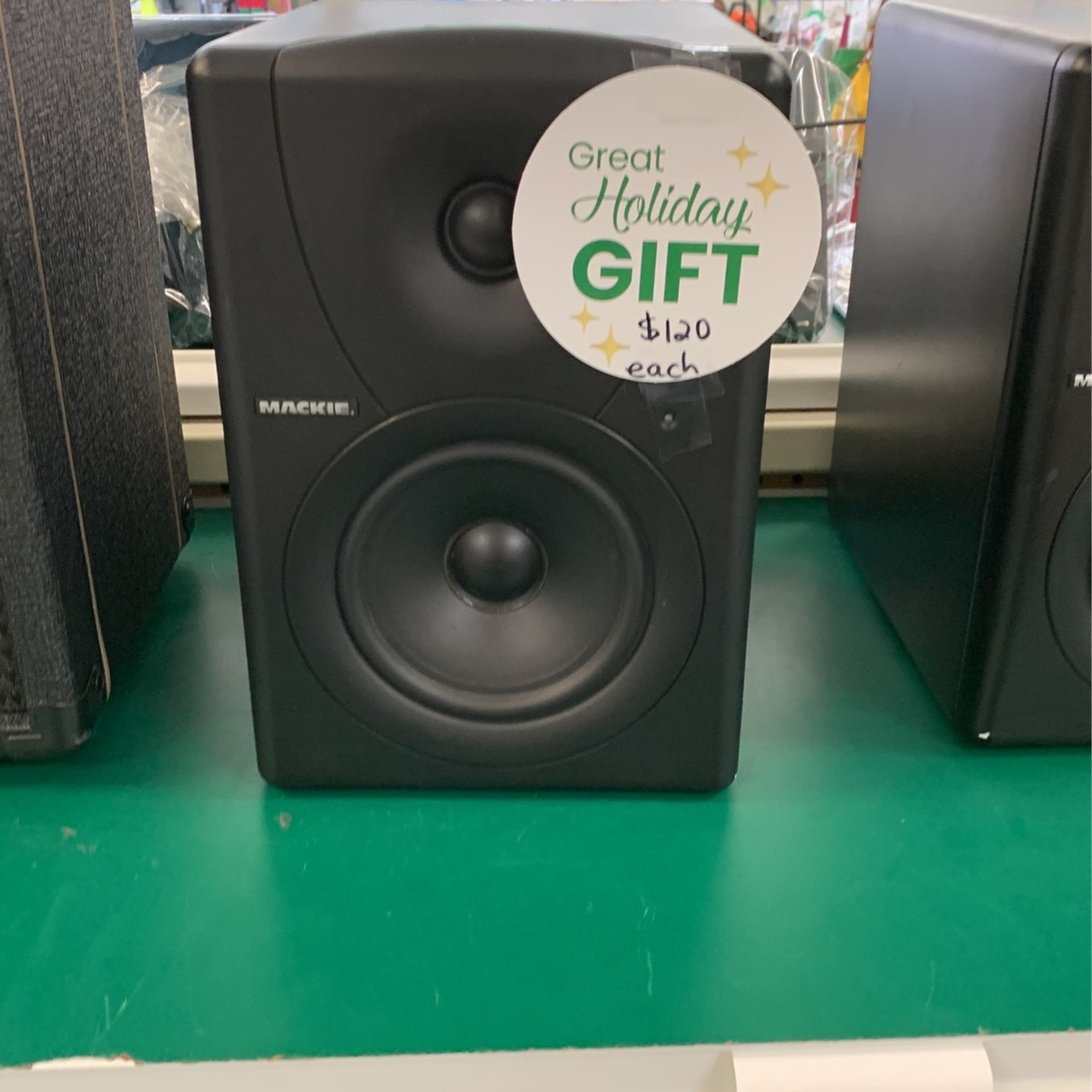 Mackie MR5 Studio Monitor