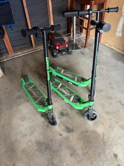 3 electric scooters(kids)