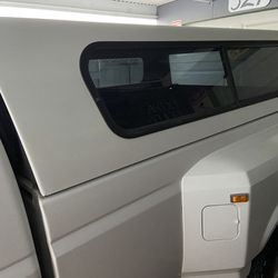 Camper, White Fits 8 Foot Bed