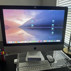 Apple iMac 21.5-inch desktop in excellent condition. No scratches or dings, very well maintained.