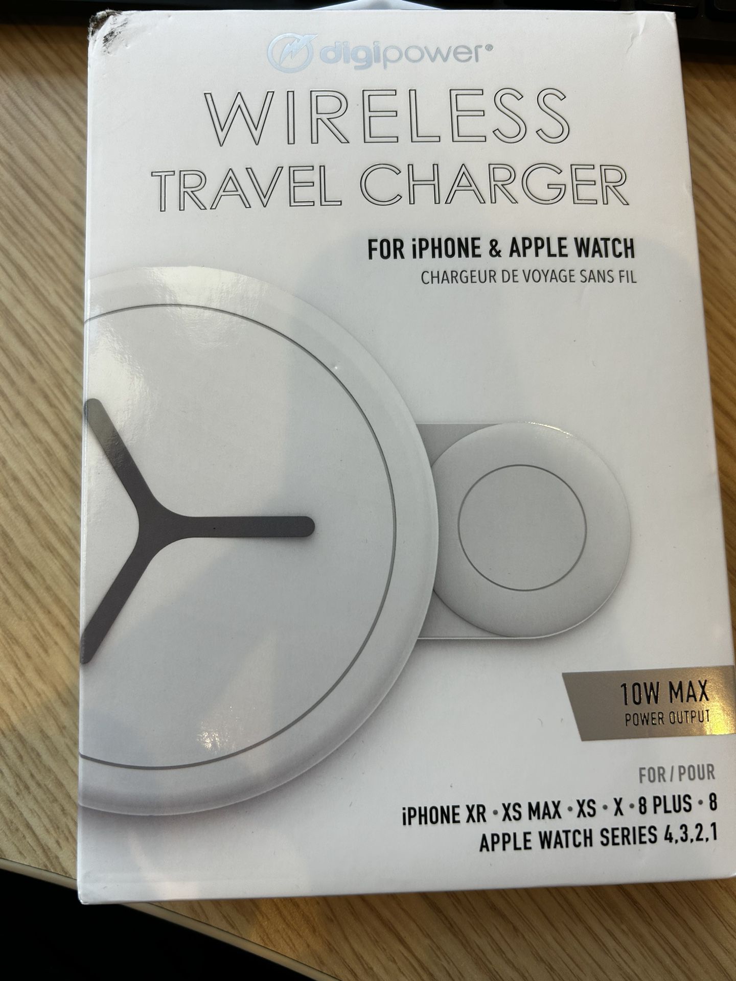Wireless travel Charger 