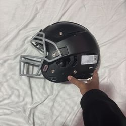 Barely Used Schutt F7 Size L
