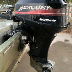 2002 Mercury outboard 25 horse power short shaft electric start four stroke
