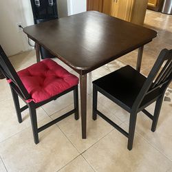 Small Folding Table With 2 Chairs