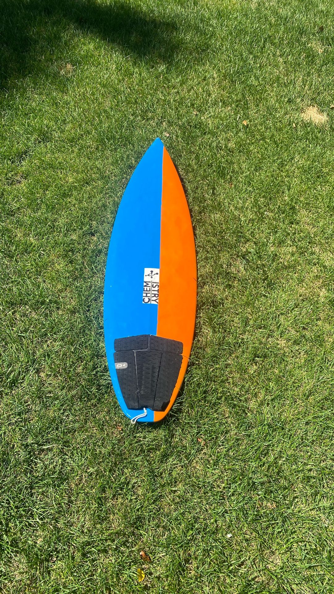 5’7 Chemistry Surfboard B-side