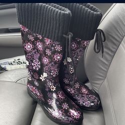 Rainboots Size 8