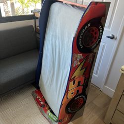 Lighting McQueen Toddler Bed 