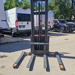  Electric walking forklift stacker 