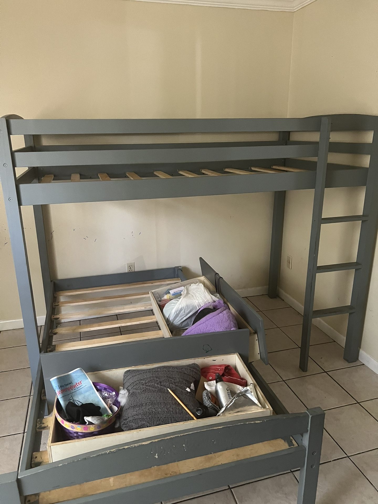bunk beds no mattress with 2 storage drawers
