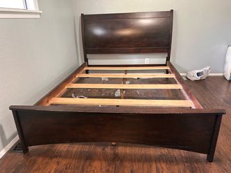 Bedroom set