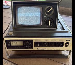 Retro - Panasonic - AM/FM/CRT station