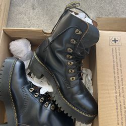 Dr Marten’s Size 10