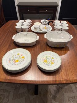Vintage Corning Ware Set