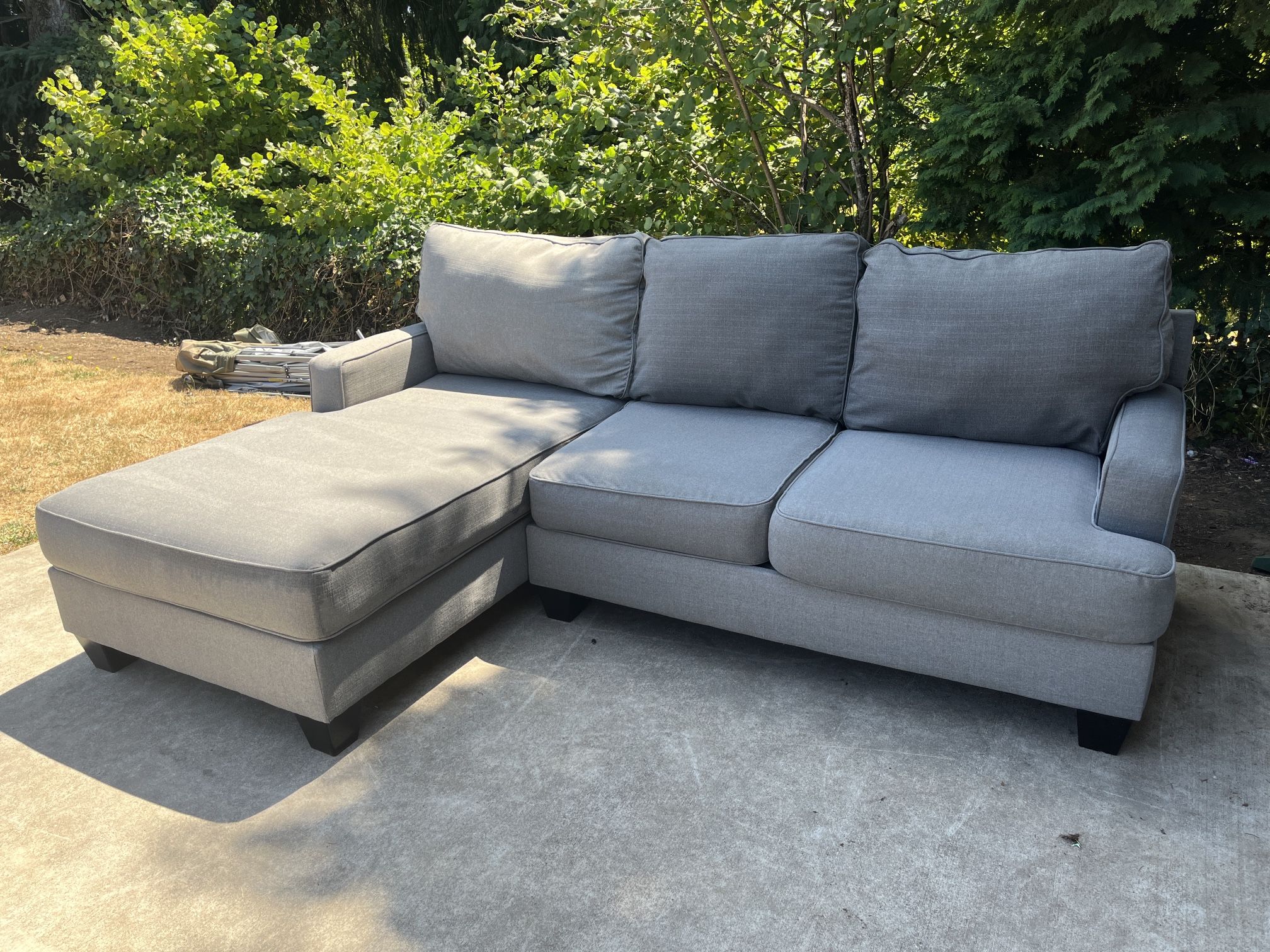 Grey Sectional Couch Free Delivery!! for Sale in Vancouver, WA OfferUp