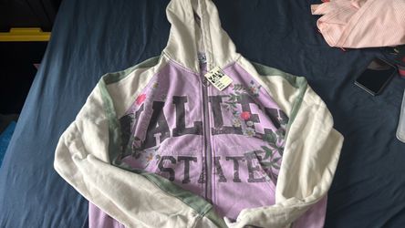 Vale valley sweater size xl