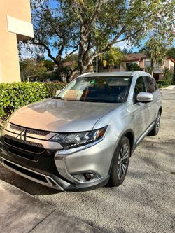 2020 Mitsubishi Outlander