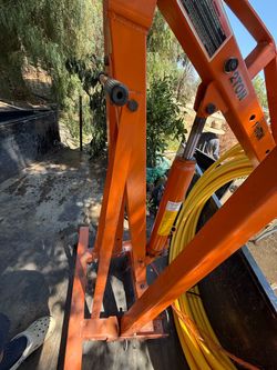 2 ton engine hoist