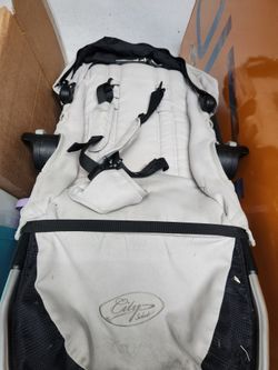City select extra chair