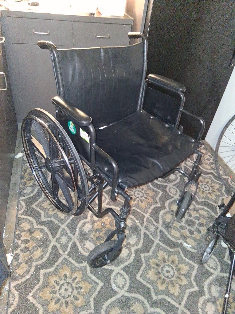 Nova 5000 Series Heavy Duty Wheel Chair