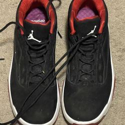 Jordan’s Basketball Shoes Size 7