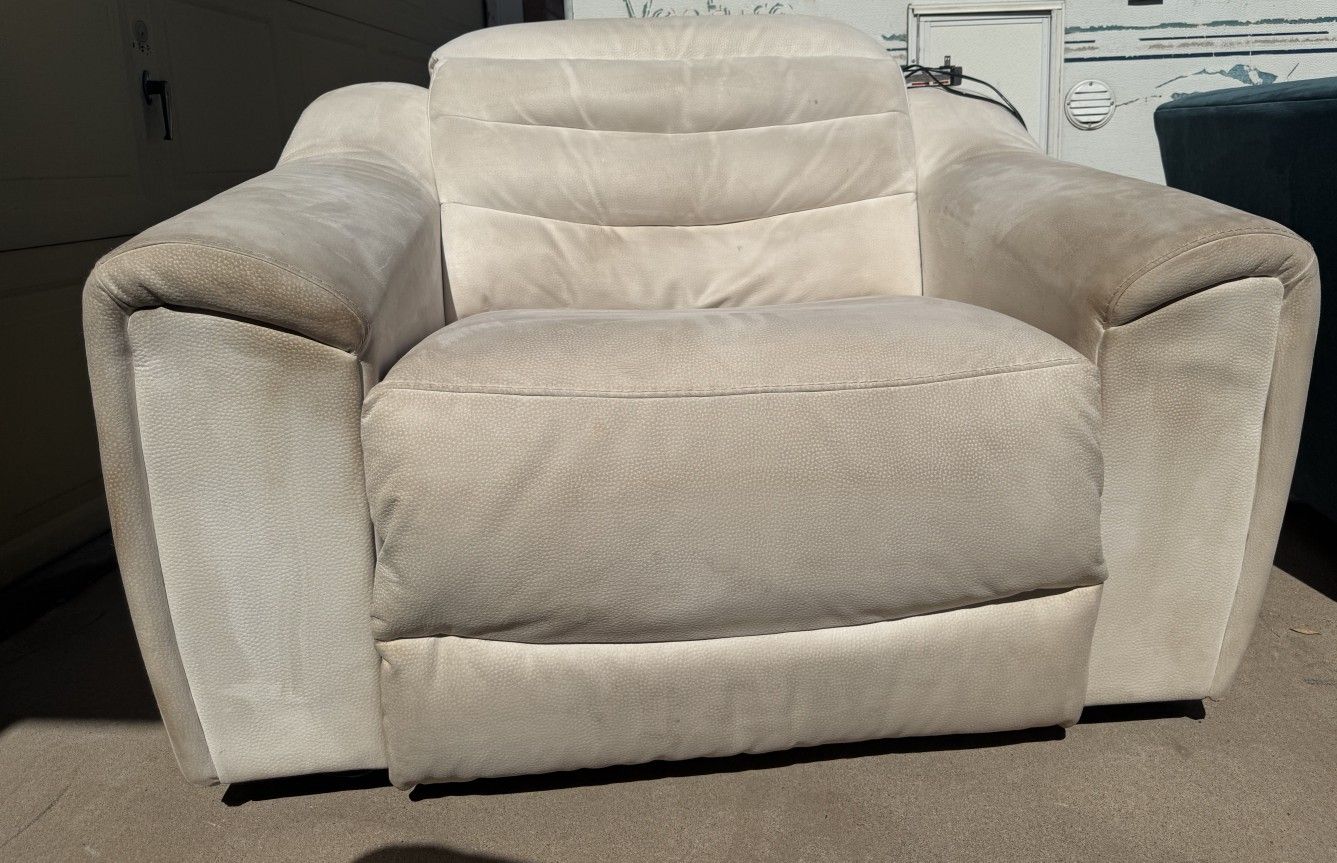 Oversized Recliner