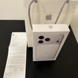 iPhone 17 Pro Max Carrier Unlocked