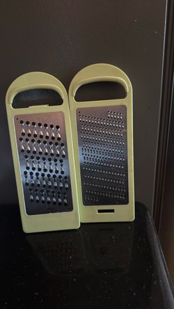 Princess House Specialty Set Of 2 Coarse & Fine Grater Set