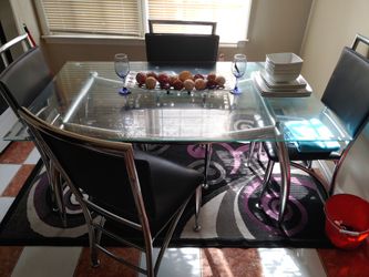 Dining room table