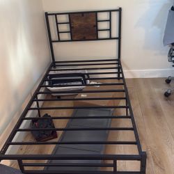 Twin Bed 