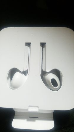iPhone earbuds