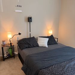 Move out Sale!! Queen size memory foam bed 10 inches