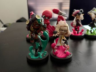Nintendo Splatoon 2 Off the Hook Pearl and Marina Amiibos