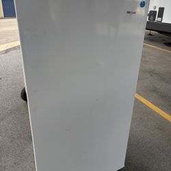 White 15.7 Cubic Feet Frost Free Upright Freezer 