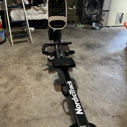 Nordic Rowing Machine Black