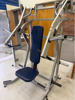 Hammer Strength Plate-Loaded Pec Press Machine