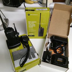 3 "RDU4100"MOTOROLA ON SITE RADIO