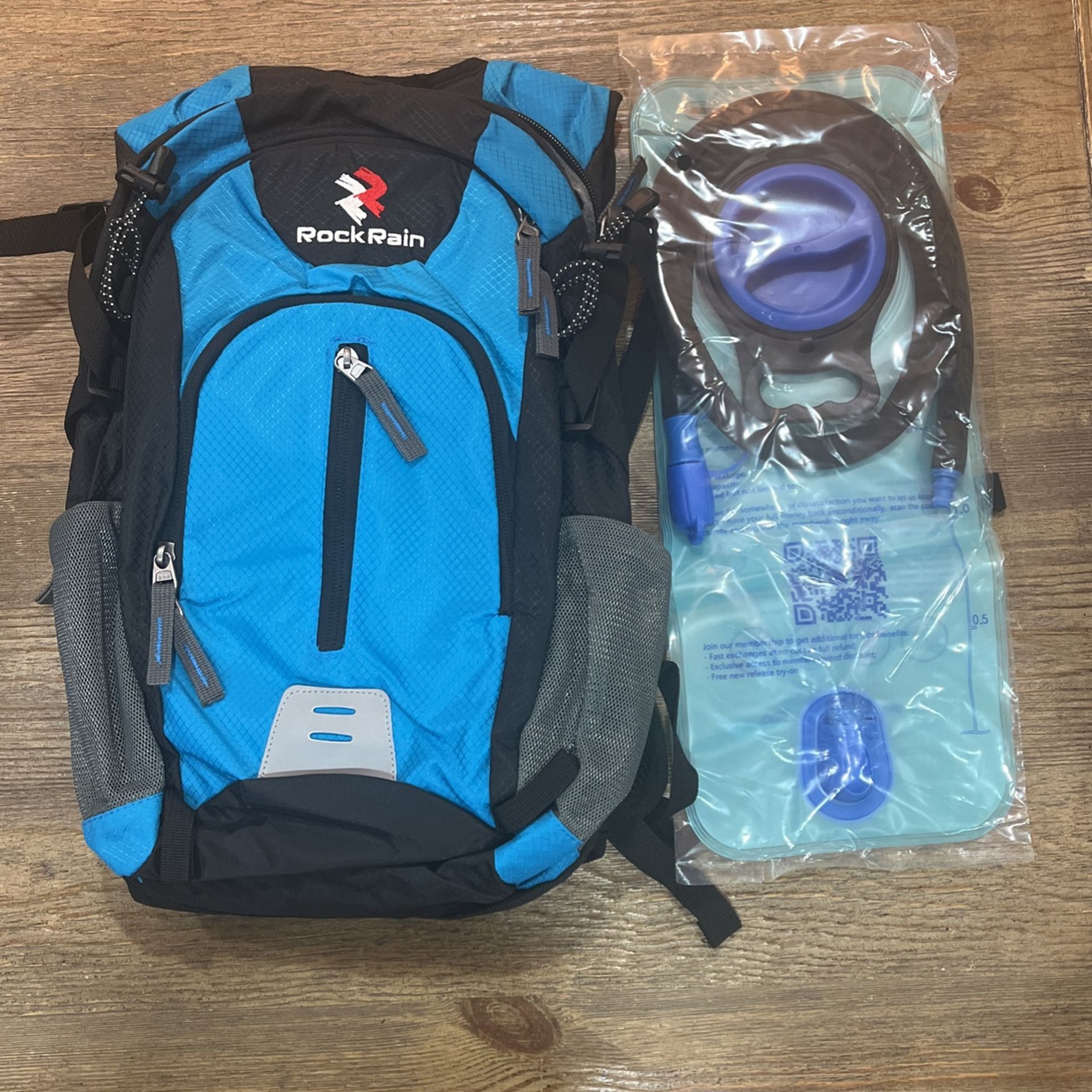 Rock Rain Hydration Pack