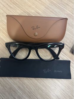Skylar Model Meta Rayban Glasses- LED LIGHT for recording was removed . ( discreet recording)
