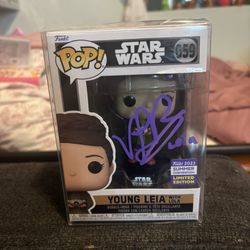 Vivien Lyra Blair “YOUNG LEIA W/ LOLA” Signed Funko Pop
